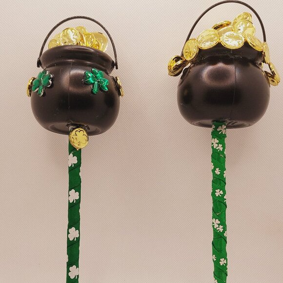 Gold, Black & Green Pot of Gold Pens and Holder (StPat4) - Picture 2 of 10